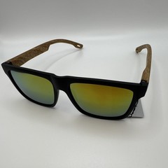 Men’s Square Sunglasses Black Plastic Frame Wood Temples Gold Mirrored UV400