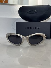 Vintage Oakley Plate Silver Chrome Sunglasses Made In USA Rare y2k gorpcore