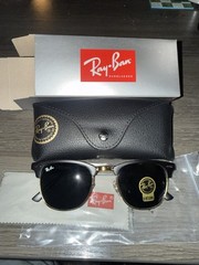 Ray-Ban Clubmaster Black/Gold / G-15 Green 55 mm Sunglasses RB3016 W0365 55-21