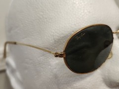 Authentic Vintage 80’s Ray-Ban Bausch & Lomb W0976 Gold Oval Metal Sunglasses