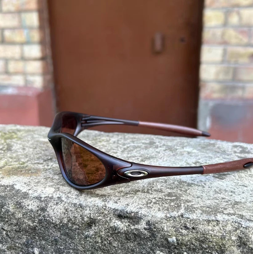 Vintage Oakley Minute Sunglasses Brown Frame Brown Lenses Y2K GorpcoreIN BOX
