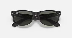 Ray-Ban Wayfarer Classic RB2132 622/58 55-18 Black Frame Green Polarized Lens
