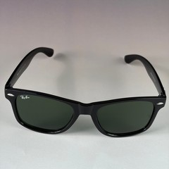 New In Box – Ray-Ban Wayfarer RB2140 Black Frame Green Lens Sunglasses