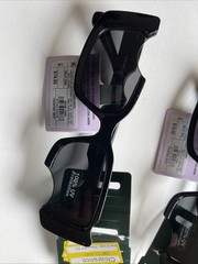 LOT 6 UV Protection Sunglasses In Distinctive Style