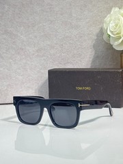 Tom Ford Sunglasses TF5634 Black/Gray 52-21-140mm New With Case