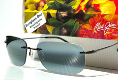 NEW Maui Jim BREAKWALL Gloss Black POLARIZED Neutral Grey Lens Sunglass 422-02