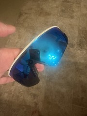 Oakley Meta Vanguard Prizm Sapphire Lenses With White Frame AI Glasses Sunglasse