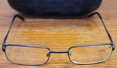GUCCI (GG) E1J 135 mm Eyeglass/Sunglass Slim Black Metal Frame Hard Case Italy