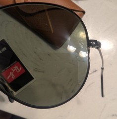 Authentic Ray Ban RB3025 Polarized Aviator Classic Black / Green Lenses