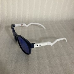 Oakley 9464A Sunglasses Blue Lenses Polarized Square Sunglasses New