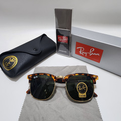 Ray-Ban RB3016 Clubmaster Sunglasses Tortoise Shell Frame Glass Green Lens 51 mm
