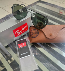 Ray-Ban Aviator Sunglasses Black Frame Dark green crystal G 15 Lens 3025 58 mm