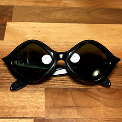 Ray-Ban Tamarin Sunglasses Black Vintage 60s Kiss Shape B&L Bausch & Lomb – USA