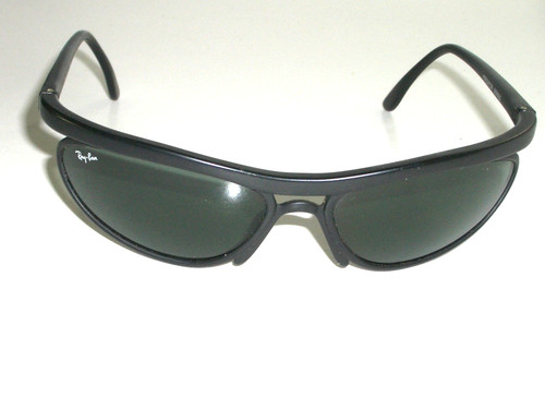 Vintage B&L Ray-Ban W2172 Matte-Black G15 UV PS5 Predator Wraps Sunglasses