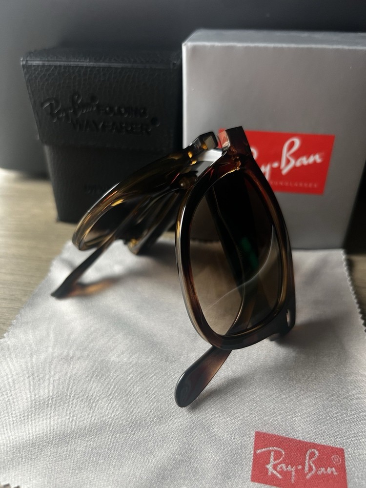 Ray-Ban RB4105 Folding WAYFARER 710/51 Tortoise Brown Lenses 50mm