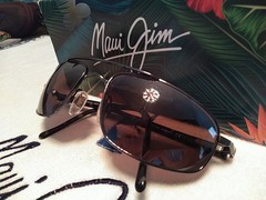 NEW DISPLAY Maui Jim “KAHUNA” 162-02 Gunmetal Frames/MAUI ROSE LENSES RARE!