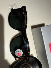 Ray-Ban Sunglasses BRAND NEW!! AUTHENTIC!!