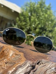 Vintage 90’s Ray-Ban Sunglasses RB3547 Round Oval Polished Gold Tone Metal Frame