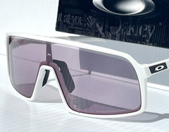 NEW Oakley SUTRO Matte White PHOTOCHROMIC Clear Lens Sunglass 9406-99