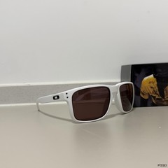 Oakley HOLBROOK Polarized OO9487 White frame sunglasses with brown lensesIN BOX