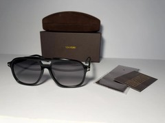 Tom Ford Raoul FT0753 01B Shiny Black Navigator Sunglasses 62mm