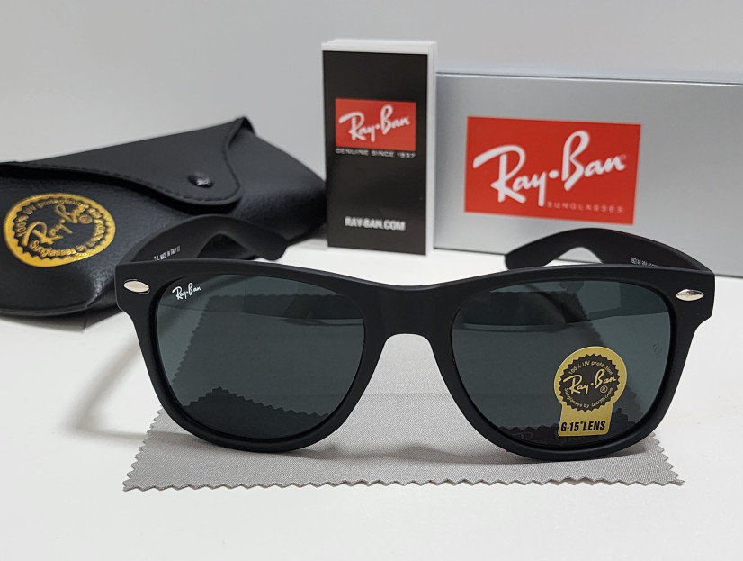 Ray-Ban RB2140 Classic Wayfarer Sunglasses Black Frame Glass Gray Lens 50/22 mm
