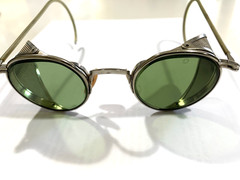 VINTAGE BAUSCH & LOMB B&L RAY-BAN GOGGLES SHADE NO.2 SIZE: 23-44mm WIRE MESH
