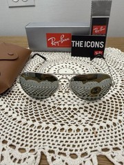 Ray-Ban Aviator Pilot RB3025 Silver Frames Silver Mirror Lens Large 62mm