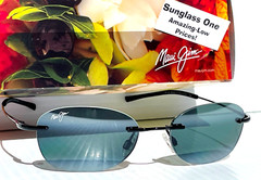NEW Maui Jim AKI AKI Glossy Black POLARIZED Neutral Grey Lens Sunglass 333-02