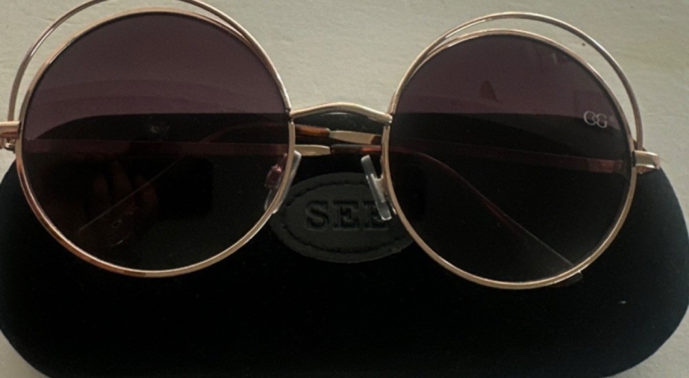 Men’s Round Sunglasses Gold Metal Frame Purple Tinted Plastic Lenses Solid