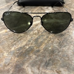 Ray-Ban Sunglasses RB3025 Aviator Classic Black Frame Polarized Green Lens 58mm