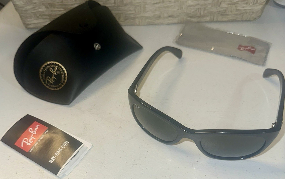 Ray-Ban RB4216 Wrap Sunglasses Black Frame Green Tinted Lenses 135mm Case