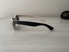 Ray-Ban RB2132 875 NEW WAYFARER Sunglasses Black Beige 52-18 145 3N w/Case RARE