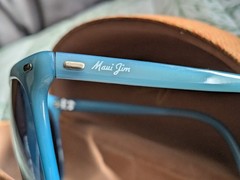 Maui Jim Sunglasses Ocean Blue. With Case and cloth.