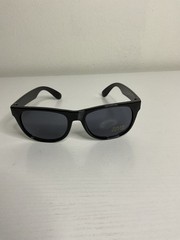 Vans off the wall Men’s UV400 Protection Black With Logo White Sunglasses
