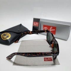 Ray-Ban Wayfarer Classic Sunglasses Tortoise Brown Frame Glass Green Lens RB2140