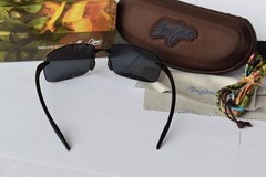 Maui Jim 422-02 Breakwall Polarized Rimless Sunglasses Black/Neutral Grey