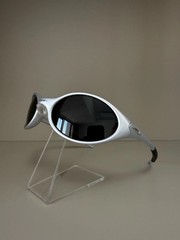 Oakley Eye Jacket Polarized Sunglasses Silver Frame Black Lenses Vintage Style