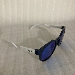 Oakley 9464A Sunglasses Blue Lenses Polarized Square Sunglasses New
