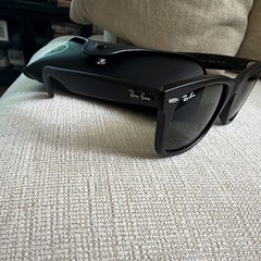 Authentic Ray-Ban Wayfarer ORB2140F Black Plastic Polarized Green Glass 52mm 150