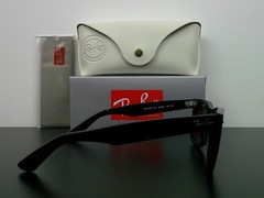 Ray-Ban RB2140 Original Wayfarer Classic Sunglasses Black G-15 50mm Never Worn
