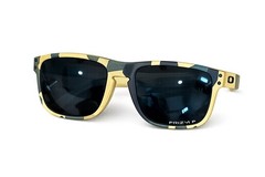 Oakley Holbrook OO9102 Prizm Polarized Camo Sunglasses w/ Original Soft Case