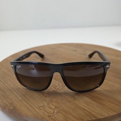 Ray-Ban RB 4147 Sunglasses Mens 60-15-145 Black Brown Gradient Square 6095/85