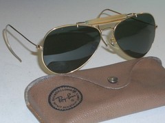 62[]14mm VINTAGE B&L RAY BAN GOLD PLATED OUTDOORSMAN AVIATOR SUNGLASSES w/CASE