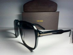 Tom Ford Raoul FT0753 01B Shiny Black Navigator Sunglasses 62mm