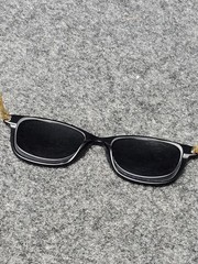 Sunglasses Unisex Adults Black Square Slim Metal Plastic Frame FM17016 3JX1124