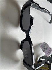 LOT 6 UV Protection Sunglasses In Distinctive Style