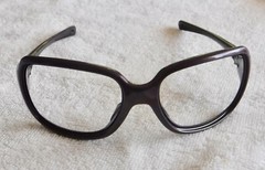 Oakley Womens Sunglasses Brown Cinamon Frames Unknown Model Number or Name