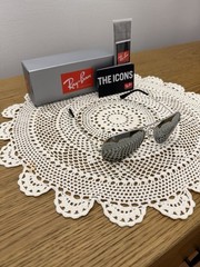 Ray-Ban Pilot Aviator RB3025 Silver Frame Silver Reflective Lenses Large 62mm