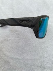 Oakley Split Shot Sunglasses Woodgrain Frame Prizm Deep H2O Polarized Lenses
